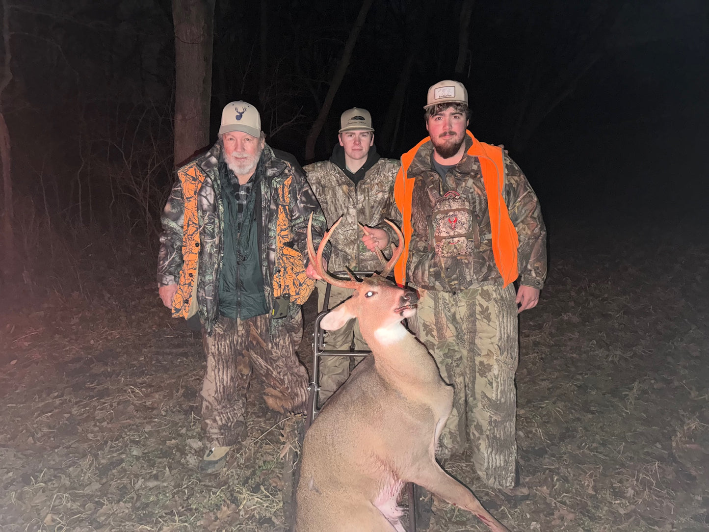 Outdoorsman Missouri Whitetail Deer Farms